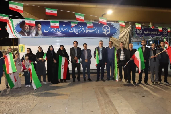 ️فعالیت موکب دانشگاه فرهنگیان فارس، با همراهی اساتید، کارکنان و دانشجویان، همچنان ادامه دارد.  7