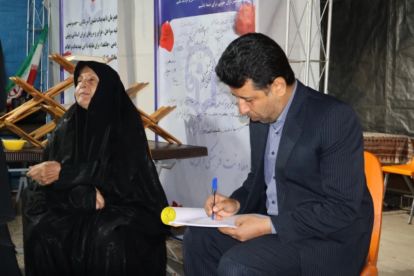 به همت معاونت فرهنگی تربیتی دانشگاه فرهنگیان و با مشارکت دانشکده علوم انسانی و بسیج دانشجویی، *موکب فرهنگی دانشکده* با هدف ترویج معارف دینی، تقویت روحیه خدمت رسانی و ایجاد فضایی معنوی و خانوادگی برای دانشجویان، کارکنان و عموم مردم برپا شد. 2