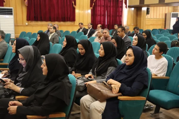 مراسم تقدیر از مشاوران دانشگاه فرهنگیان استان فارس در دانشکده علوم تربیتی برگزار شد 
 3