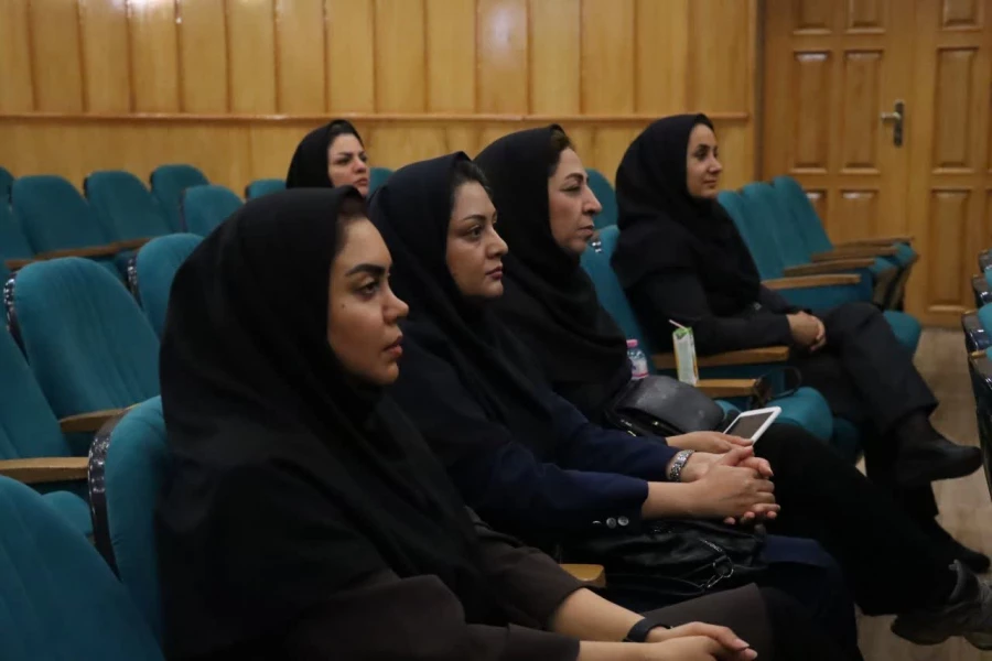 مراسم تقدیر از مشاوران دانشگاه فرهنگیان استان فارس در دانشکده علوم تربیتی برگزار شد 
 7