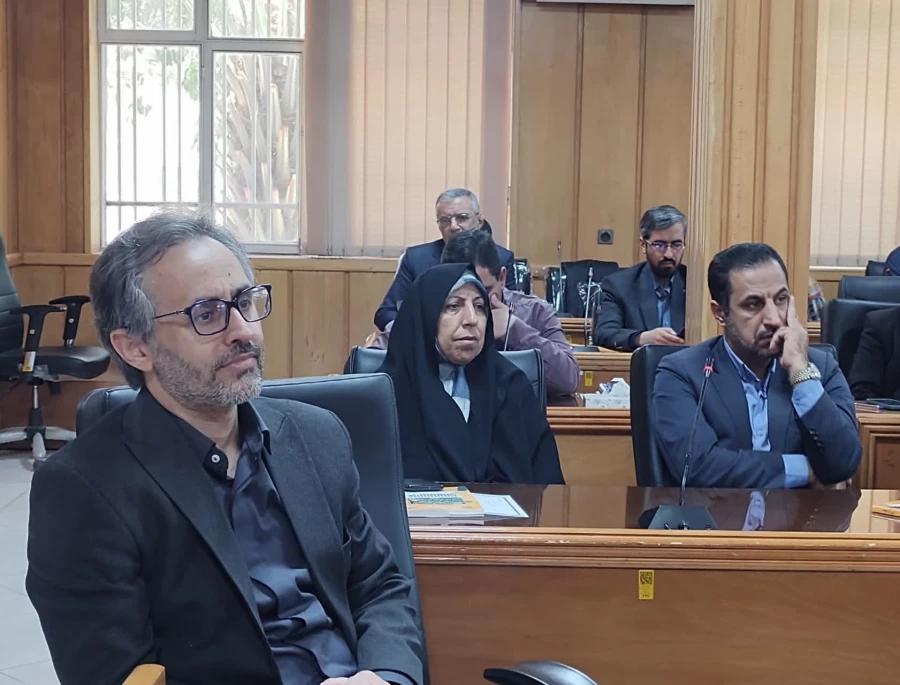 نشست بصیرتی سیاسی اساتید دانشگاه فرهنگیان استان فارس 8