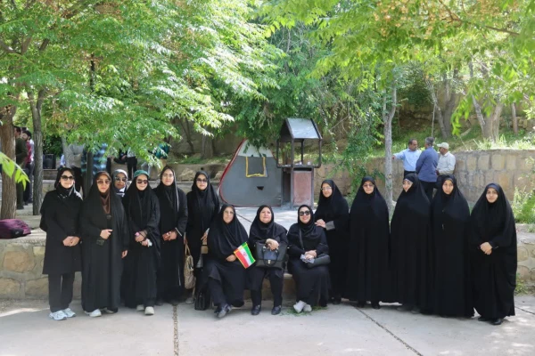  برگزاری همایش پیاده روی «سلامت و قدردانی» در شیراز  
 7