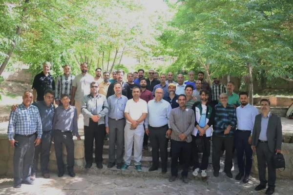  برگزاری همایش پیاده روی «سلامت و قدردانی» در شیراز  
 8