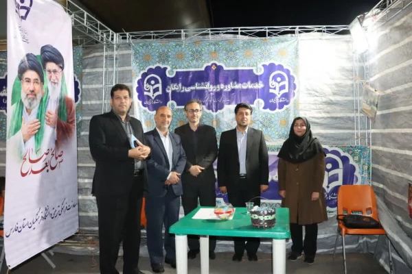 حضور معاون فرهنگی و تربیتی دانشگاه فرهنگیان در موکب فرهنگی دانشگاه فرهنگیان استان فارس  9