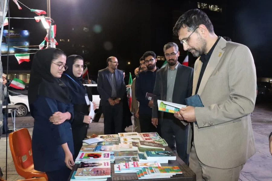 حضور معاون فرهنگی و تربیتی دانشگاه فرهنگیان در موکب فرهنگی دانشگاه فرهنگیان استان فارس  16