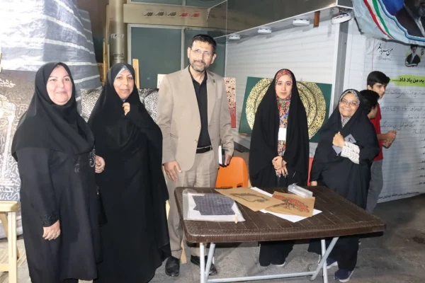 حضور معاون فرهنگی و تربیتی دانشگاه فرهنگیان در موکب فرهنگی دانشگاه فرهنگیان استان فارس  18