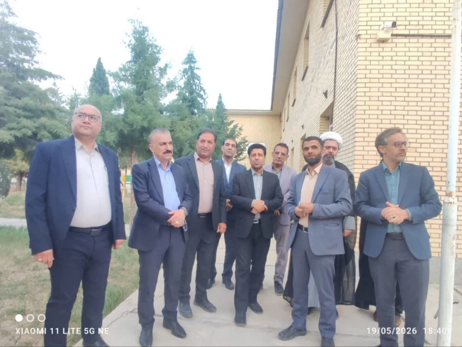 گزارش افتتاحیه المان شهید گمنام و برگزاری جلسه با حضور کارکنان و استادان دانشکده علوم تربیتی شهید بهشتی اقلید 4