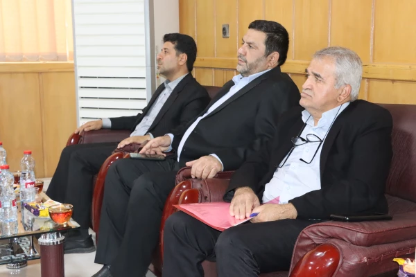 نشست آموزشی بررسی آیین نامه های آموزشی دانشگاه فرهنگیان فارس برگزار شد 2
