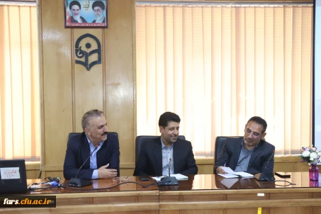  نشست هم اندیشی اعضای هیئت علمی و مدیران آموزشی دانشگاه فرهنگیان فارس با معاون آموزشی دانشگاه فرهنگیان کشور
