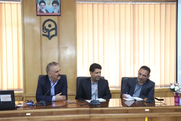  نشست هم اندیشی اعضای هیئت علمی و مدیران آموزشی دانشگاه فرهنگیان فارس با معاون آموزشی دانشگاه فرهنگیان کشور
 2