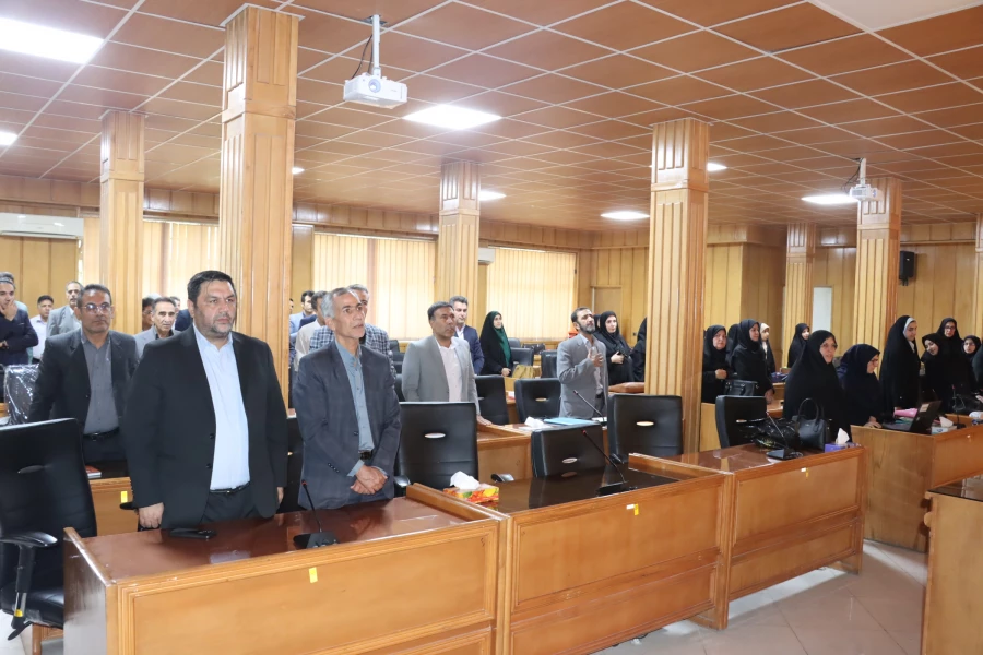  نشست هم اندیشی اعضای هیئت علمی و مدیران آموزشی دانشگاه فرهنگیان فارس با معاون آموزشی دانشگاه فرهنگیان کشور
 2