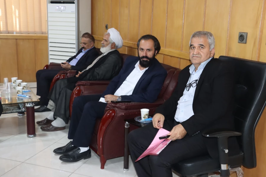  نشست هم اندیشی اعضای هیئت علمی و مدیران آموزشی دانشگاه فرهنگیان فارس با معاون آموزشی دانشگاه فرهنگیان کشور
 14