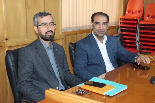  نشست هم اندیشی اعضای هیئت علمی و مدیران آموزشی دانشگاه فرهنگیان فارس با معاون آموزشی دانشگاه فرهنگیان کشور
 11