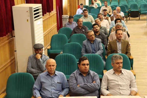 گزارش کارگاه آموزشی «عوامل ایجادکننده آسیب های مزمن کمر و گردن و شیوه های پیشگیری و اصلاح»
 3