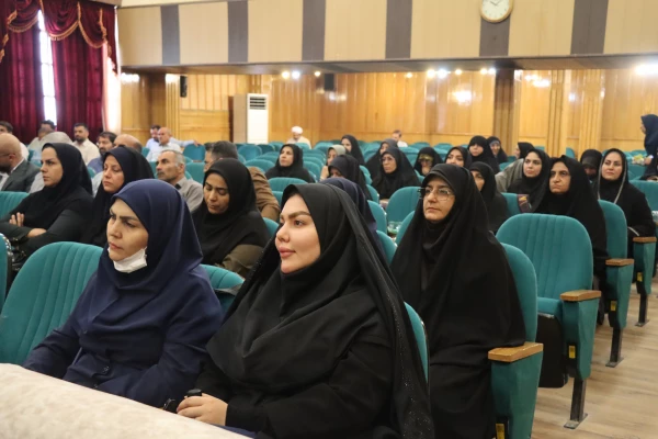 گزارش کارگاه آموزشی «عوامل ایجادکننده آسیب های مزمن کمر و گردن و شیوه های پیشگیری و اصلاح»
 4