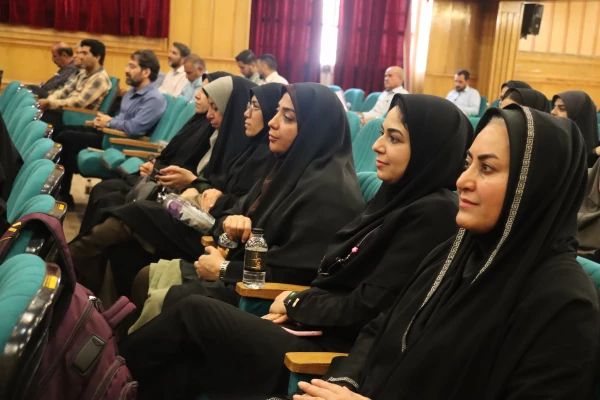 گزارش کارگاه آموزشی «عوامل ایجادکننده آسیب های مزمن کمر و گردن و شیوه های پیشگیری و اصلاح»
 5