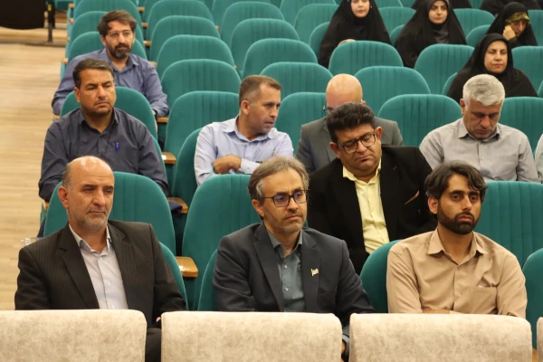 گزارش کارگاه آموزشی «عوامل ایجادکننده آسیب های مزمن کمر و گردن و شیوه های پیشگیری و اصلاح»
 10
