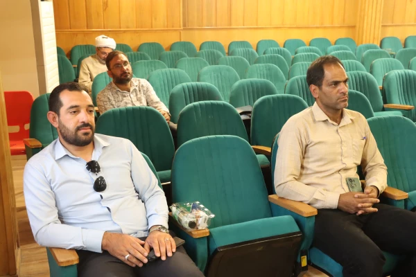 گزارش کارگاه آموزشی «عوامل ایجادکننده آسیب های مزمن کمر و گردن و شیوه های پیشگیری و اصلاح»
 16