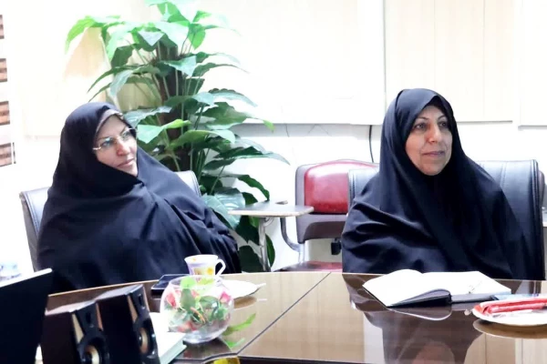 رجبعلی برزوئی بر ضرورت استقلال و توانمندسازی دانشگاه های استانی در حوزه های مختلف آموزشی، پژوهشی، فرهنگی و دانشجویی تاکید کرد.
 5